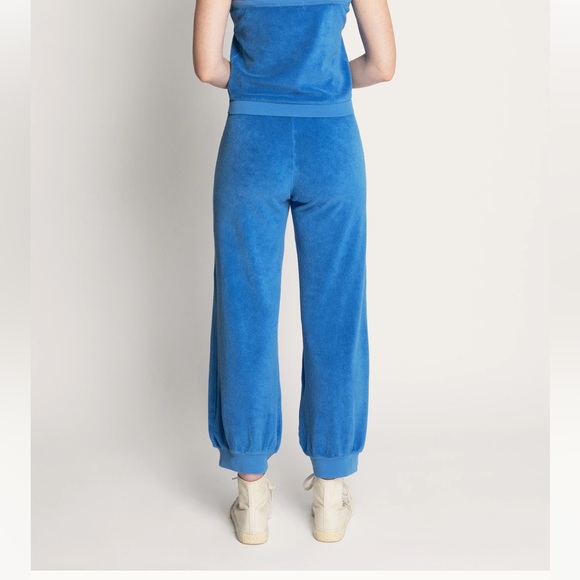 Suzie Kondi classic blue high waist Harem pants in velour - Picture 15 of 16